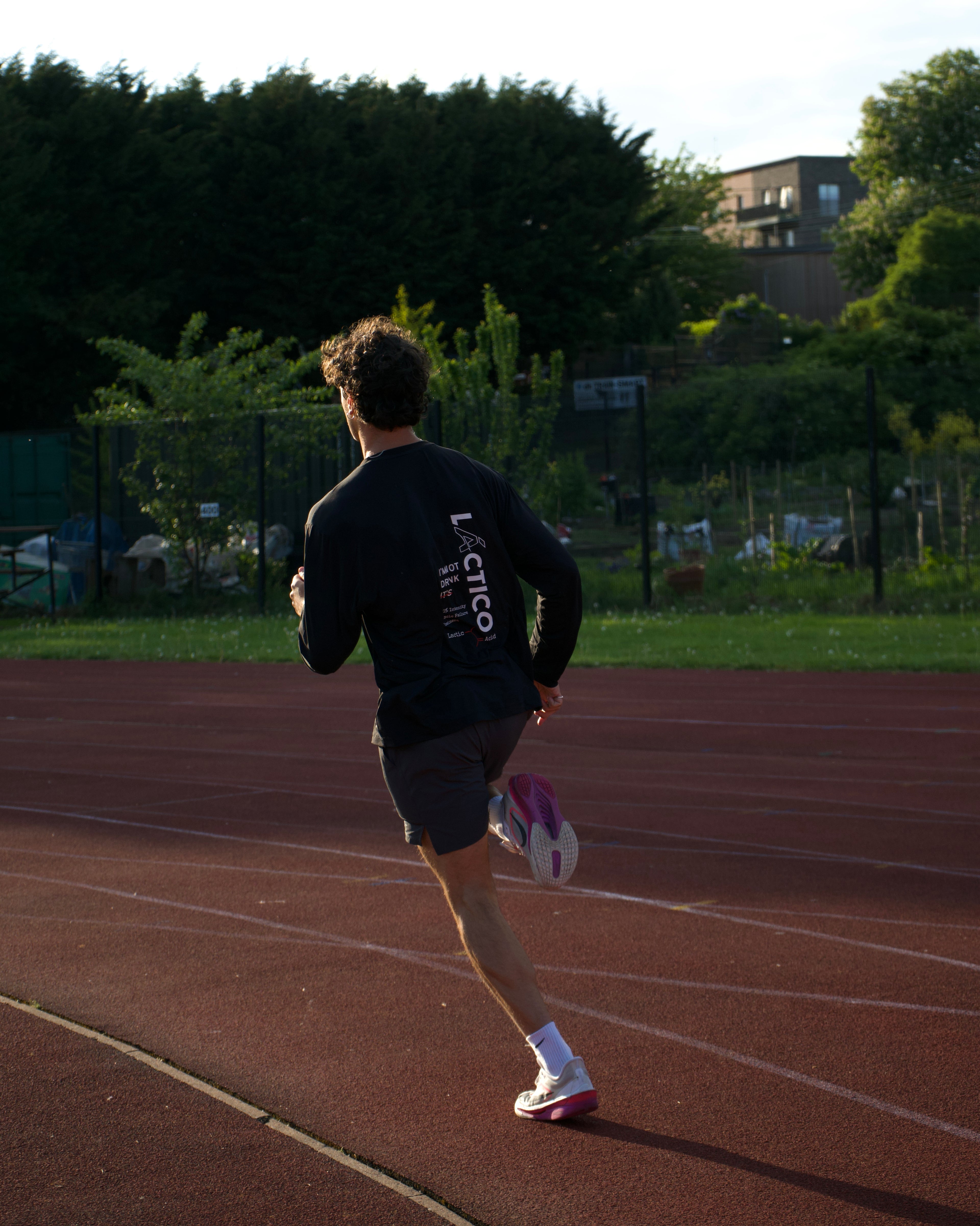 LÁCTICO Performance Long Sleeve